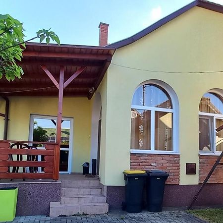 Ildimagdi Apartman Hajdúszoboszló Εξωτερικό φωτογραφία
